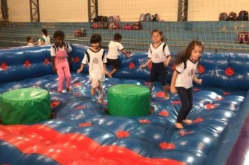 Atividades recreativas marcam comemoração ao Dia das Crianças em Mandaguaçu