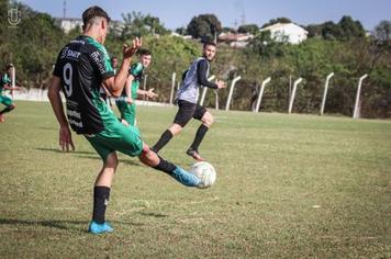 Atleta de Mandaguaçu assina seu primeiro contrato profissional com o Maringá Futebol Clube