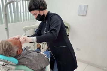 Próteses dentárias voltam a ser disponibilizadas pela Secretaria de Saúde de Mandaguaçu 