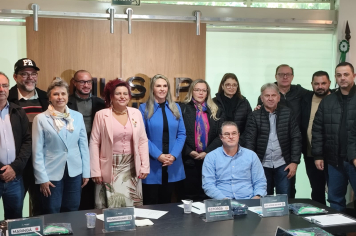 Prefeitos da região se mobilizam contra ameaça corte de recursos para Apaes