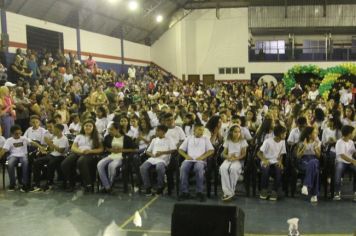 Mais de 340 alunos do 5º Ano da rede municipal se formam em Mandaguaçu 