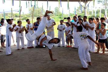 Departamento de Assistência Social oferece aulas gratuitas de capoeira e capoterapia para terceira idade
