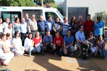 Entrega oficial da nova ambulância no Centro Municipal de Saúde