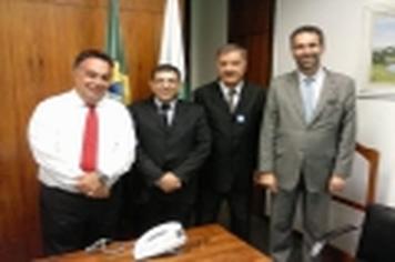 Prefeito de Mandaguaçu se reuniu com lideranças em Brasília