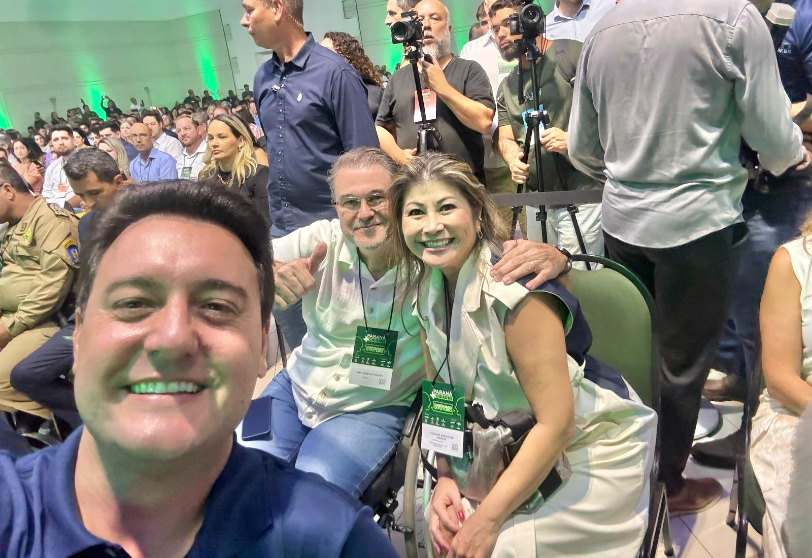 Prefeito Beto Dentista participa de evento Paraná mais Cidades Em busca de recursos.