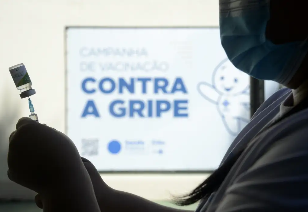 Saúde orienta instituições ensino para prevenção da síndrome gripal