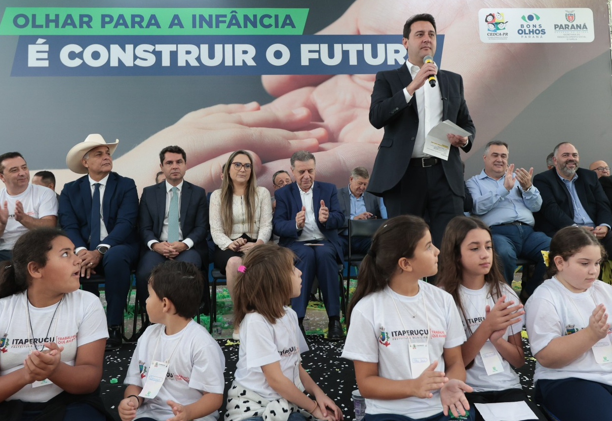 Prefeito participa em Curitiba do lançamento do programa ‘Bons Olhos Paraná’