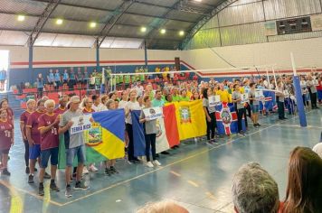 VÔLEI CÂMBIO E ESCURO