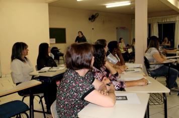 Professores e supervisoras da rede municipal participam de oficina