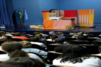 Escola Municipal Manoela Rosalina Mazzei da Silva - BiblioSESC