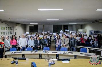 Mandaguaçu capacita 150 alunos para mercado de trabalho