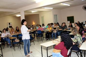 Departamento de Educação e Cultura capacita professores e supervisoras
